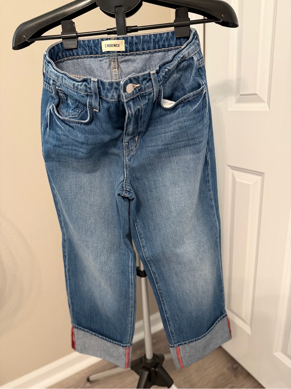 L'AGENCE Mid-Rise Wide leg jeans.